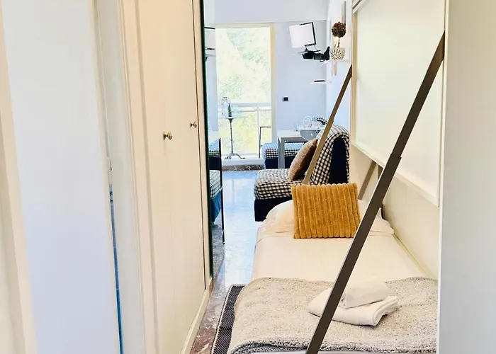 Berkeley, Studio, Terrasse, Vue Mer, Parking, Clim * Menton