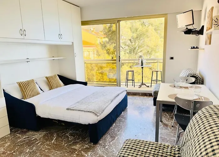 Apartment Berkeley, Studio, Terrasse, Vue Mer, Parking, Clim Menton